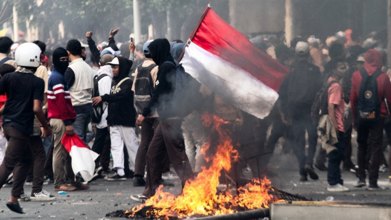 Demo Pelajar STM di DPR Rusuh