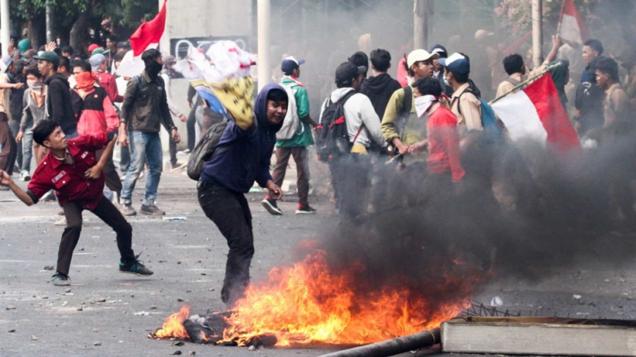 Demo Pelajar STM di DPR Rusuh