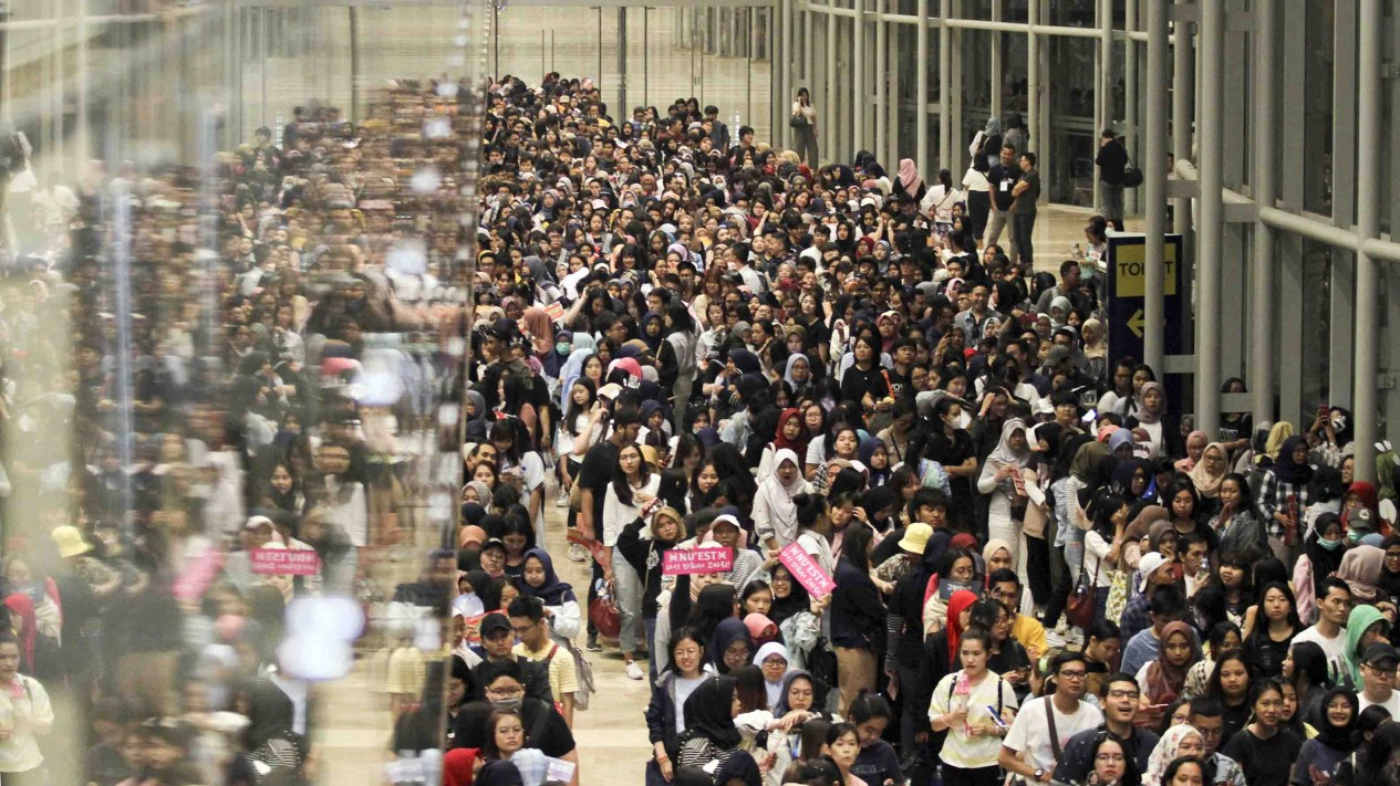 Menarik, Ini Potret Para Fans di Acara Super K-Pop Festival