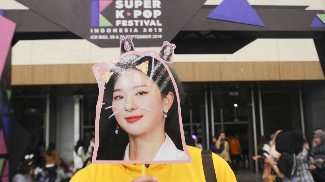 Menarik, Ini Potret Para Fans di Acara Super K-Pop Festival