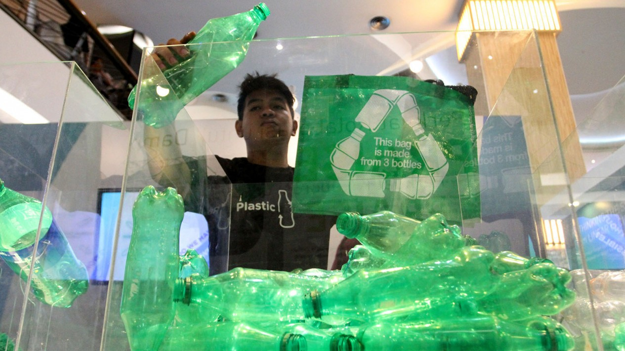 Pameran Daur Ulang Botol Plastik 'Inspiraktif'