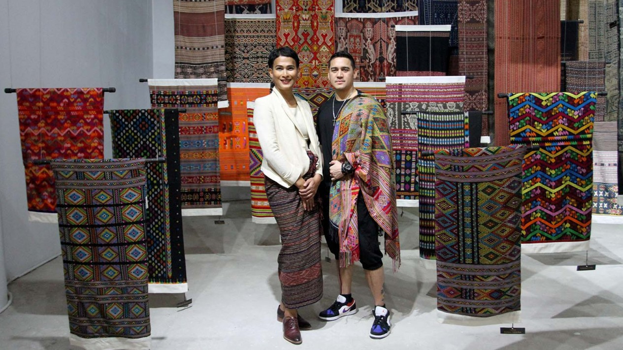 Oscar Lawalata Pamerkan Aku dan Kain