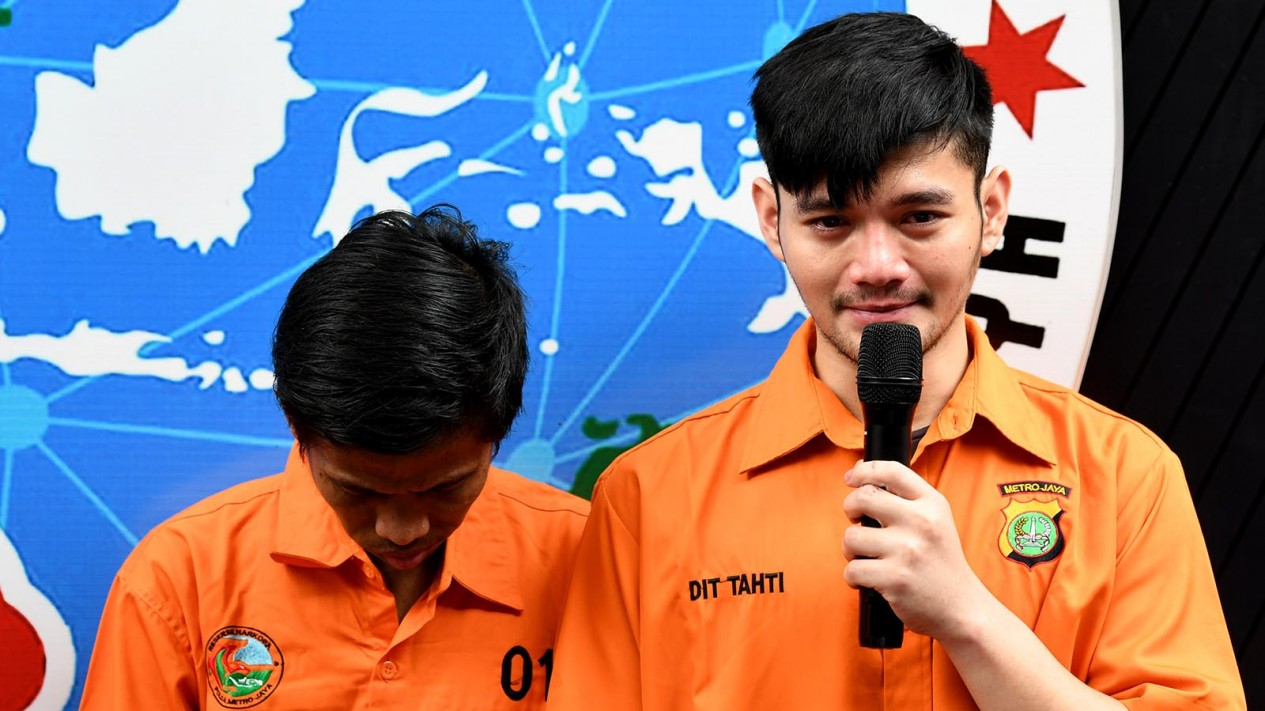 Foto-foto Muhammad Basurrah, Suami Dhawiya Terjerat Sabu