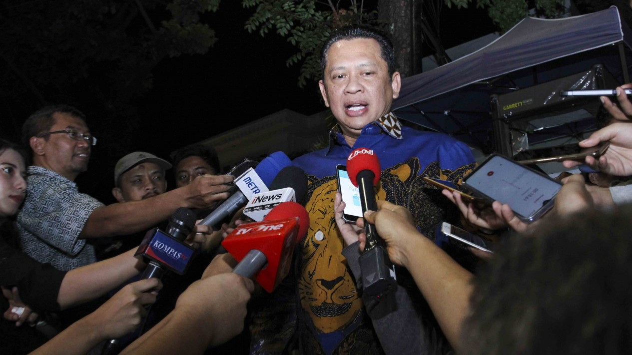 Pimpinan MPR Antar Undangan Pelantikan ke Ma'ruf Amin
