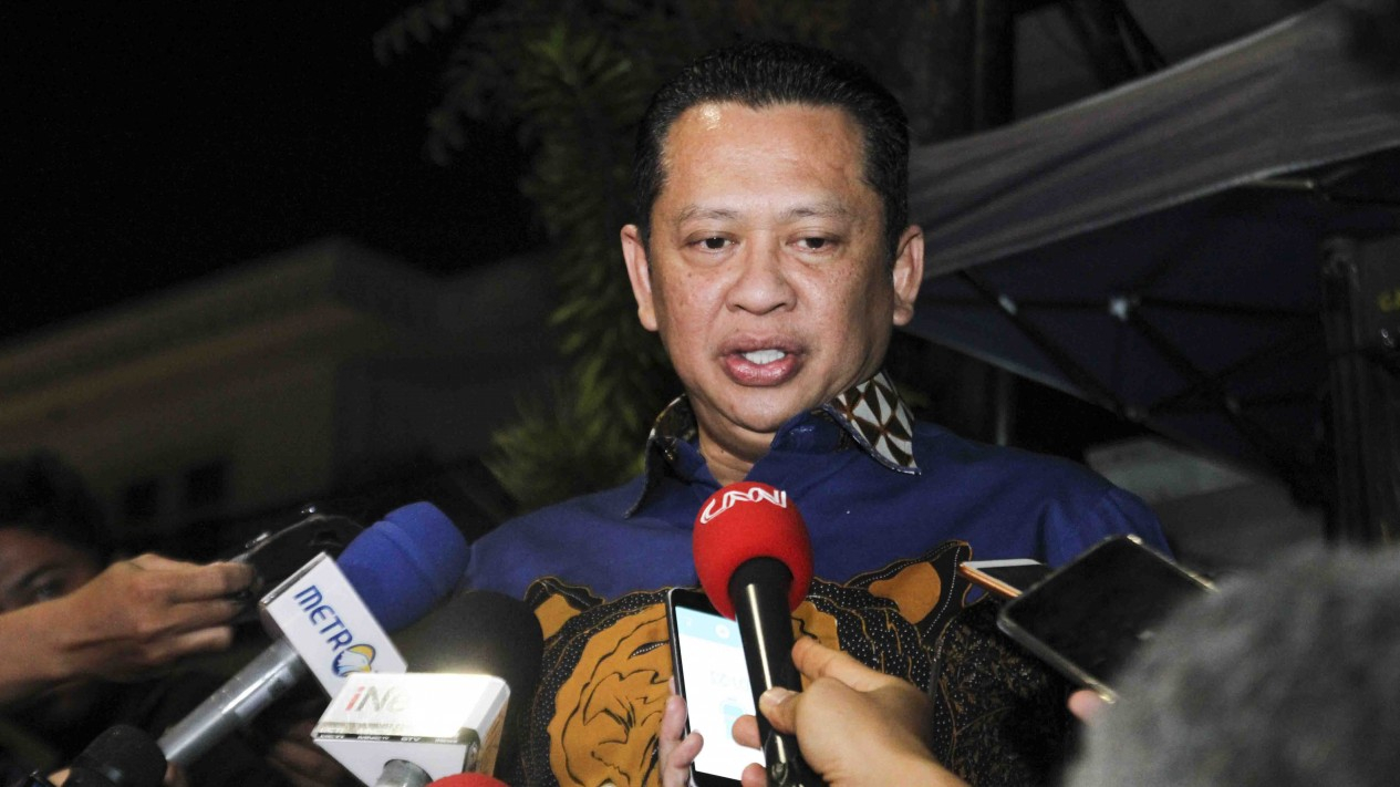 Pimpinan MPR Antar Undangan Pelantikan ke Ma'ruf Amin