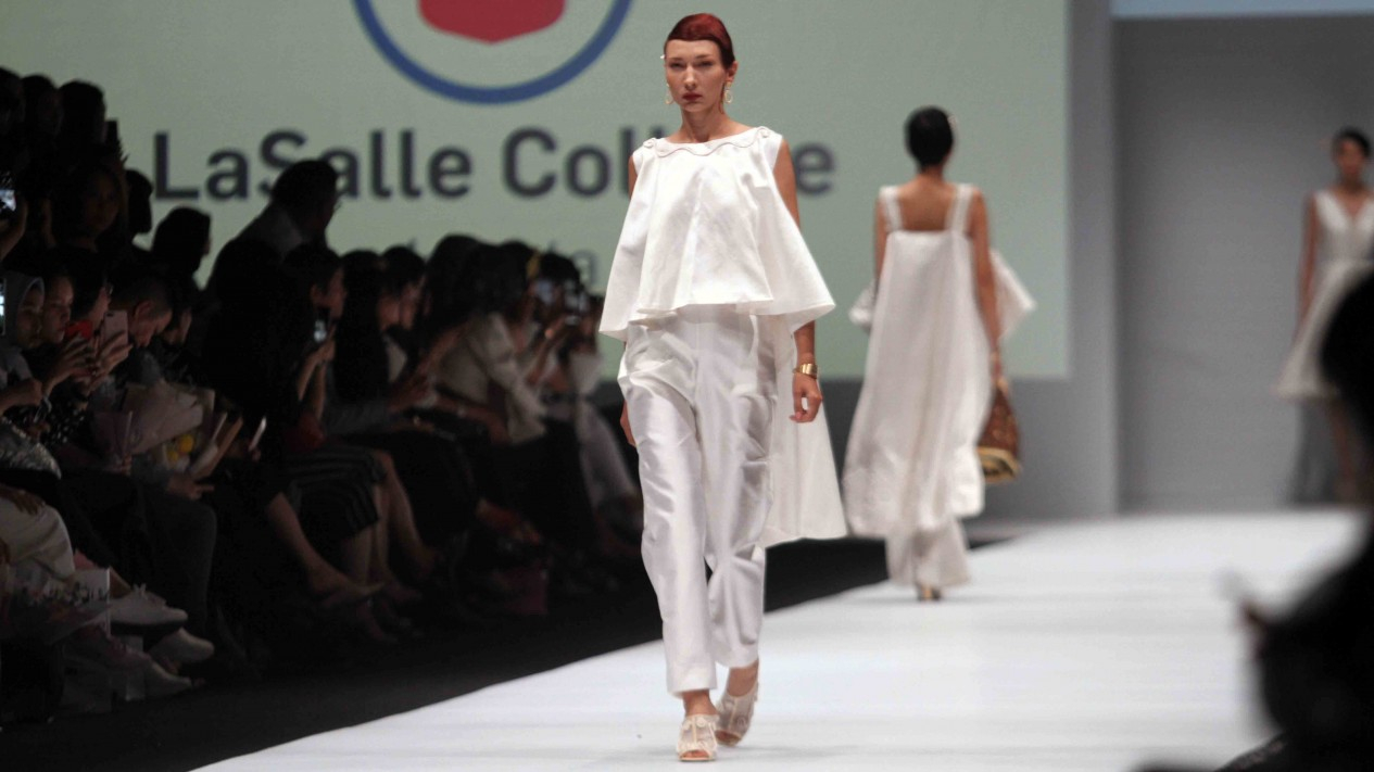 Parade Busana di Jakarta Fashion Week 2020