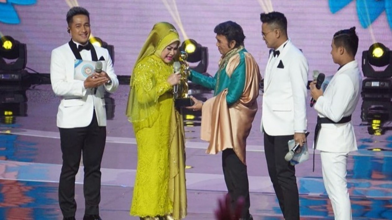 Potret Para Pemenang Indonesian Dangdut Awards 2019