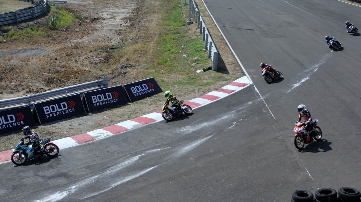 Kualifikasi Grand Final Oneprix di Surabaya