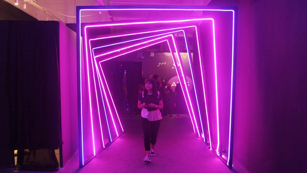 Wisata Selfie di Seni Instalasi Foto Poze