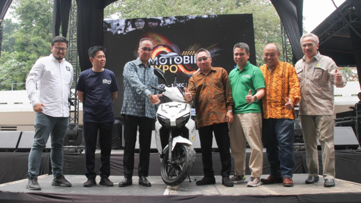 Wakili Jokowi, Menperin Buka IIMS Motobike Expo 2019