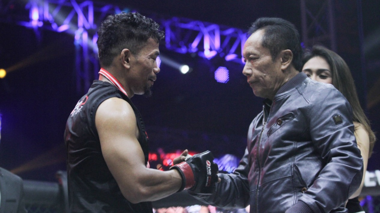 Aksi Brutal Sang Monster Hendrik Tarigan Kanvaskan Wahyu