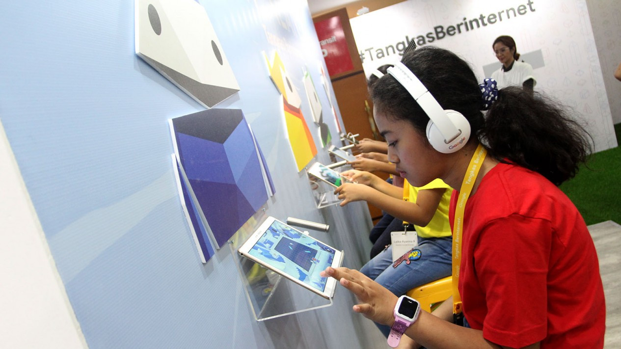 Tangkas Berinternet Bagi Anak
