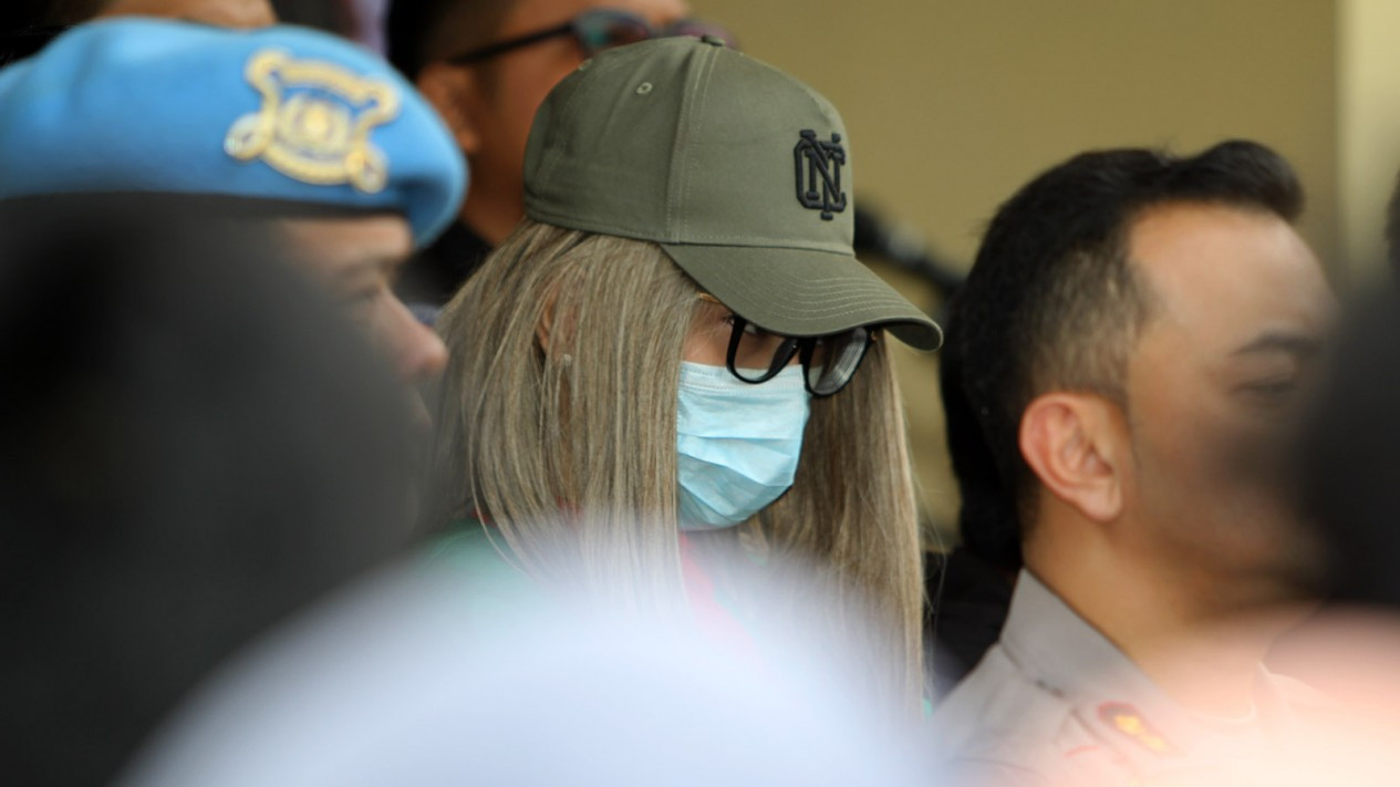 Terseret Narkoba, Lucinta Luna Diamankan Polisi