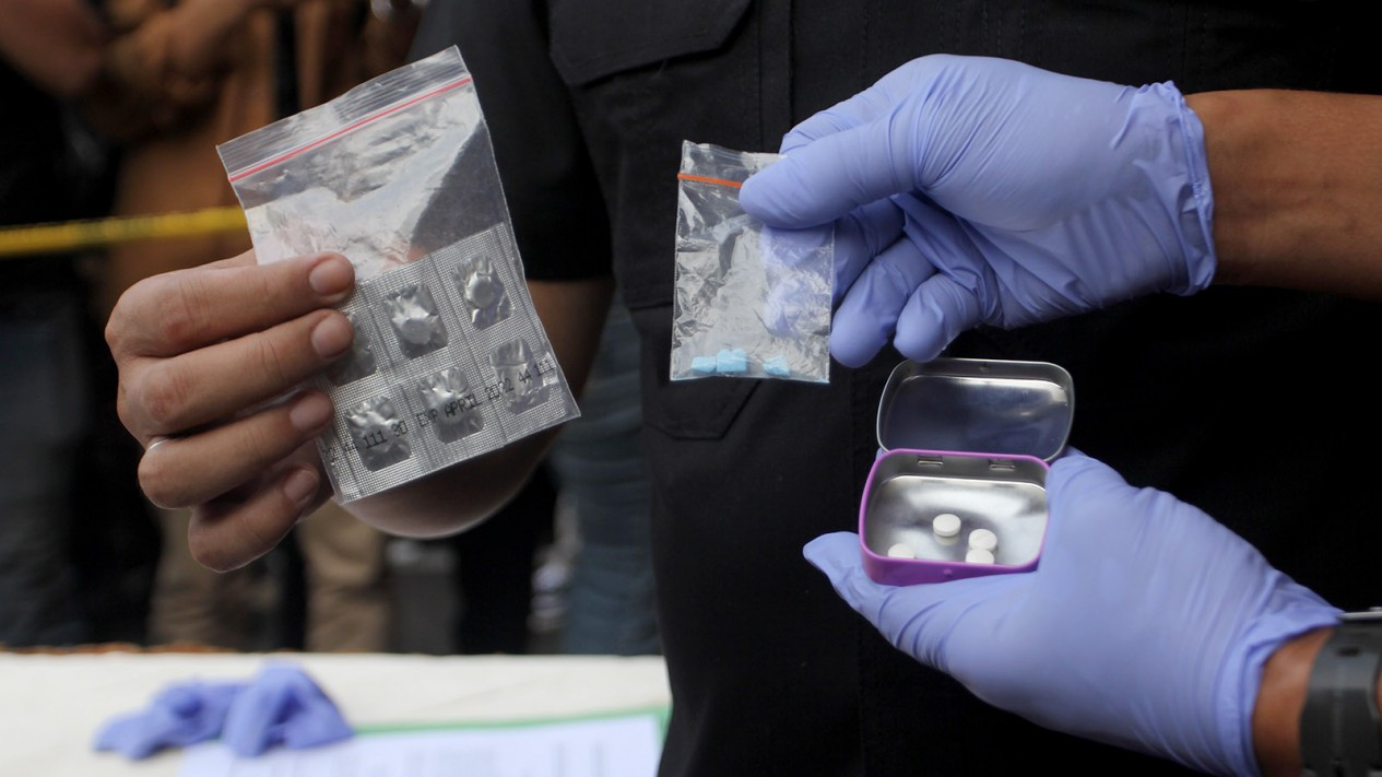 Terseret Narkoba, Lucinta Luna Diamankan Polisi