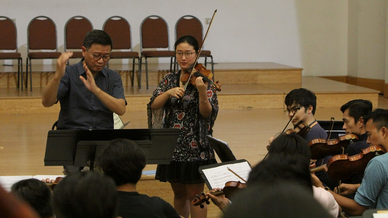 Jelang Pertunjukan Konserto Biola Malam Tchaikovsky