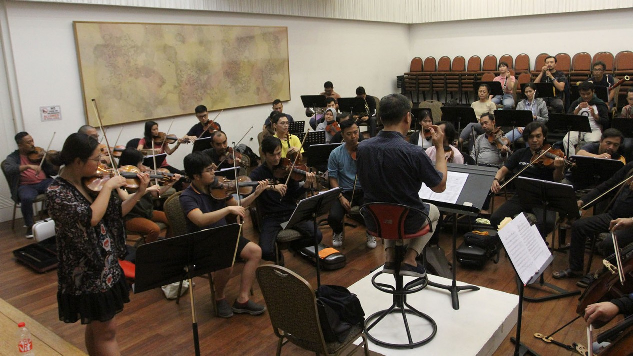 Jelang Pertunjukan Konserto Biola Malam Tchaikovsky