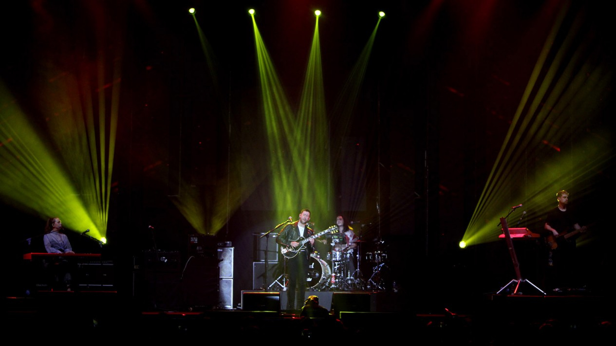 Aksi Bruno Major di Java Jazz Festival 2020