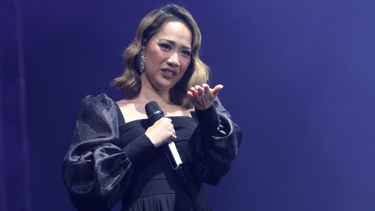 Penampilan Bunga Citra Lestari di Romantic Valentine Concert
