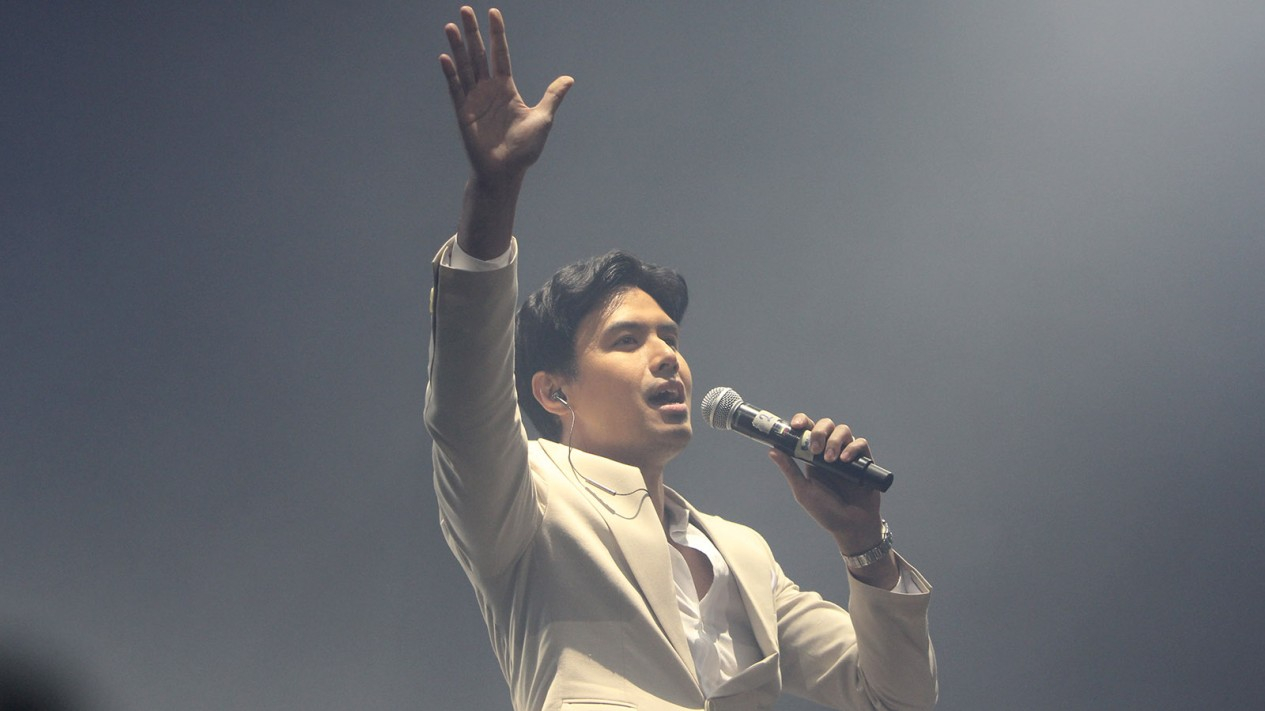 Christian Bautista di Romantic Valentine Concert