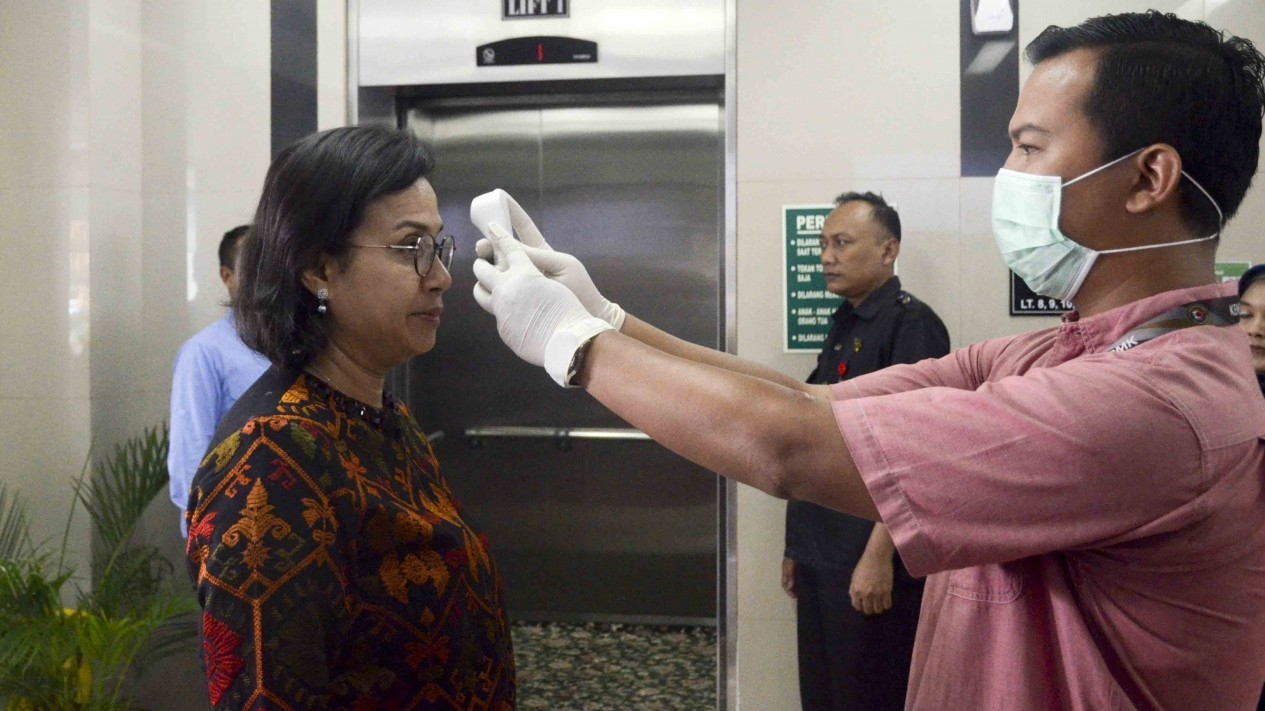 Pemeriksaan Suhu Tubuh Cegah Penyebaran Corona