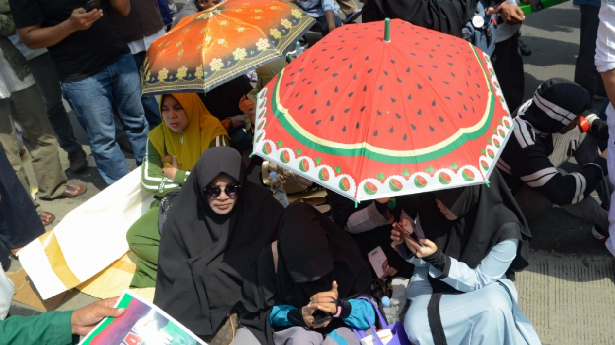 Demo Solidaritas Muslim India di depan Kedubes India