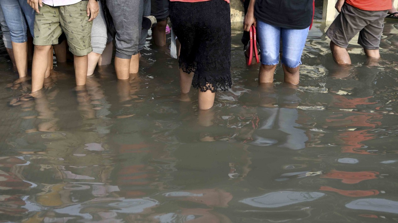 Corona Belum Usai, Banjir Rob Melanda Utara Jakarta