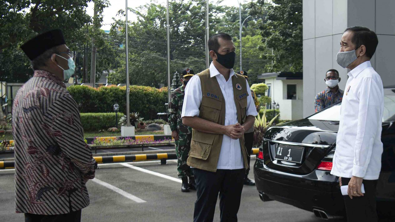 Presiden mengunjungi Kantor Gugus Tugas Nasional COVID-19