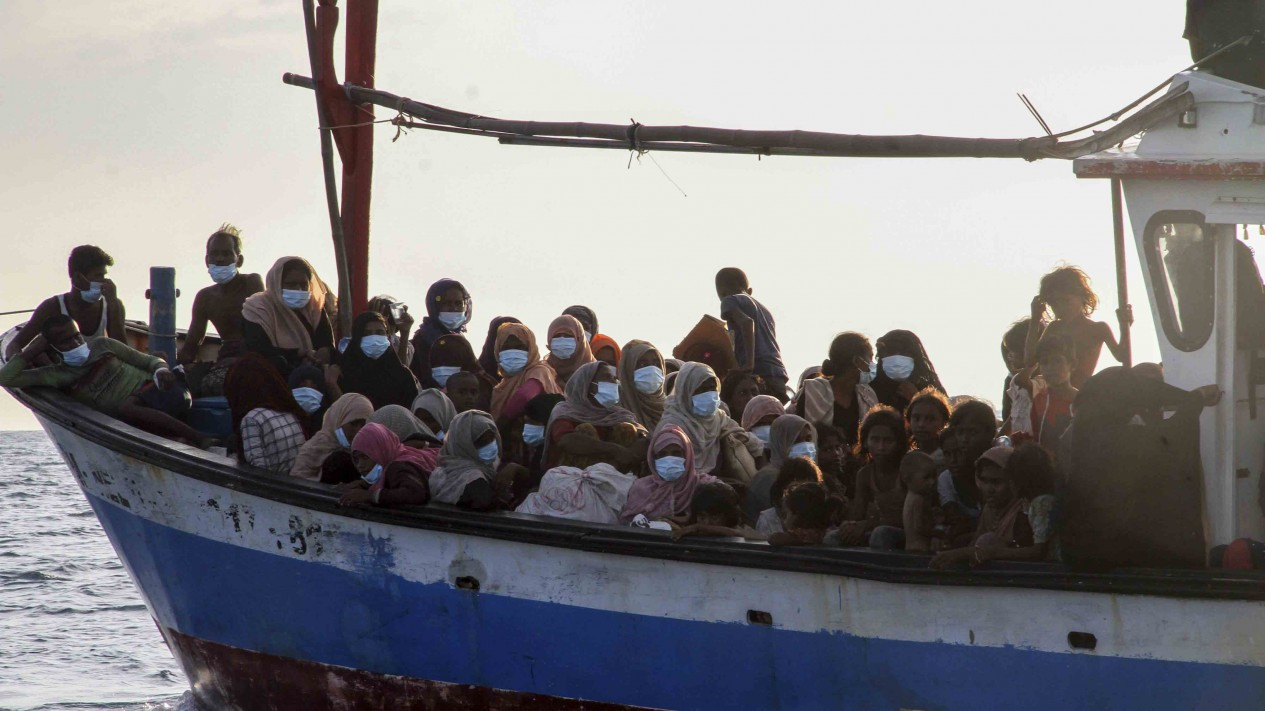 Nyaris Tenggelam 94 Orang Rohingya Diselamatkan Nelayan Aceh