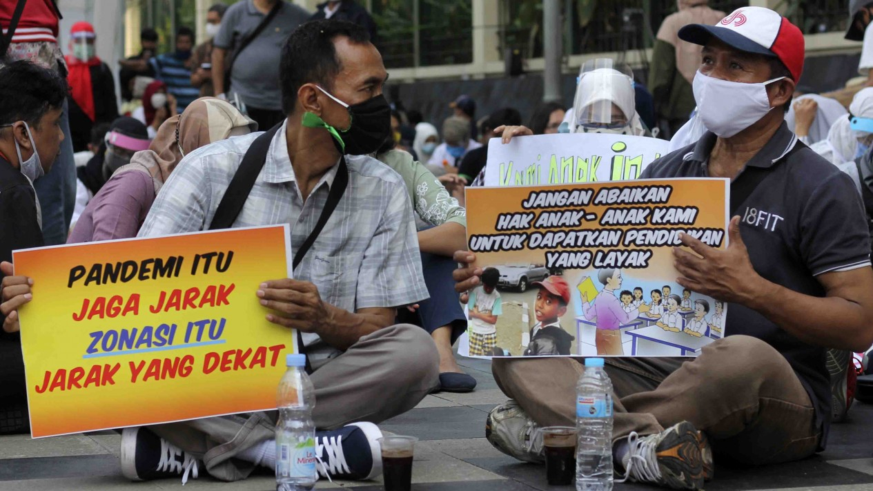 Tolak PPDB Zonasi Usia Orang Tua Siswa Datangi Kemendikbud