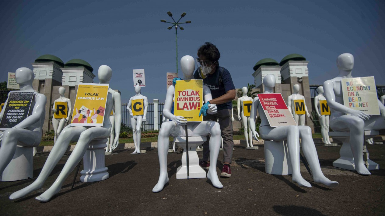 Unjuk Rasa Tolak Omnibus Law RUU Cipta Kerja