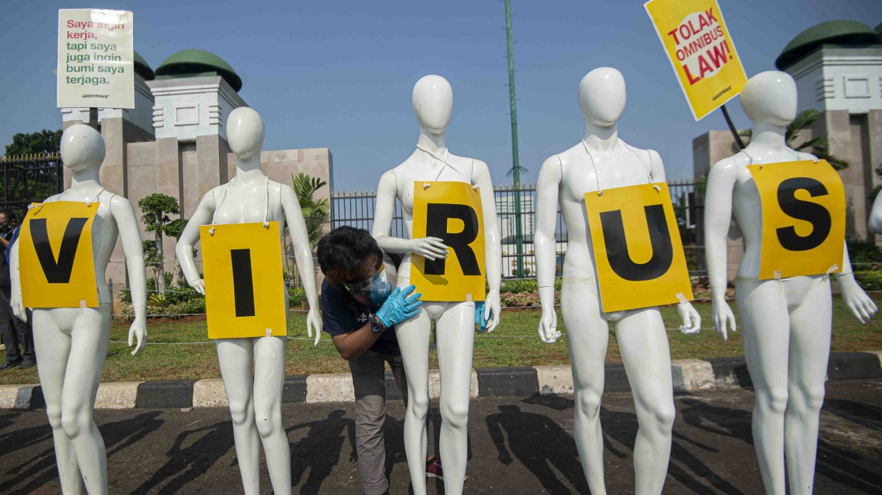 Unjuk Rasa Tolak Omnibus Law RUU Cipta Kerja