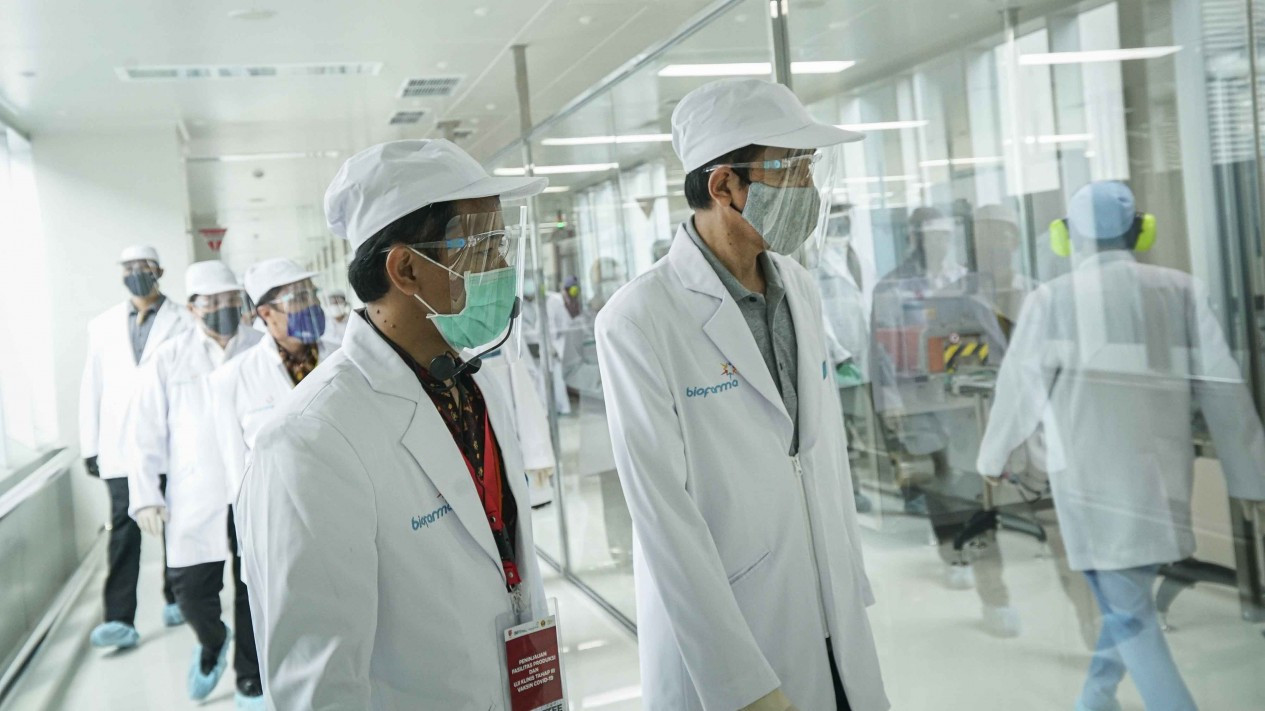Presiden Tinjau Produksi dan Uji Klinis Vaksin Covid-19