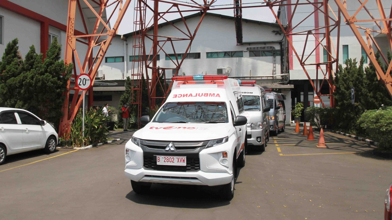 Ambulans dan Mobil Jenazah Bantuan Satu untuk Negeri tvOne