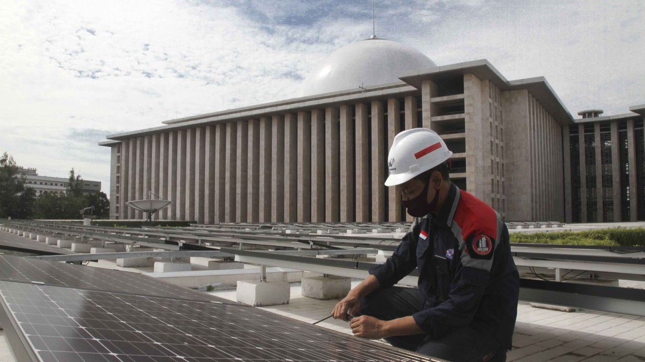 Masjid Istiqlal Gunakan Panel Surya
