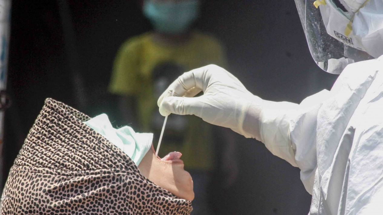 Jemput Bola ke Rumah Warga buat Tes Swab