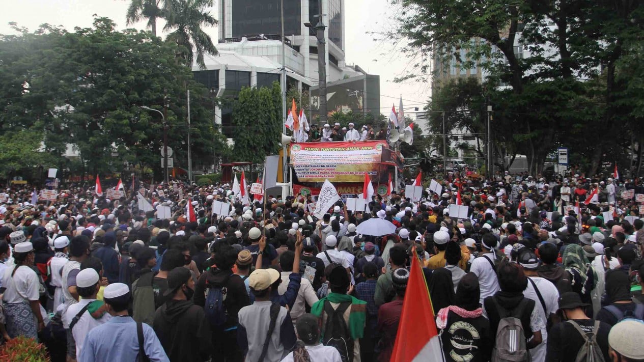 PA 212 Demo di Patung Kuda
