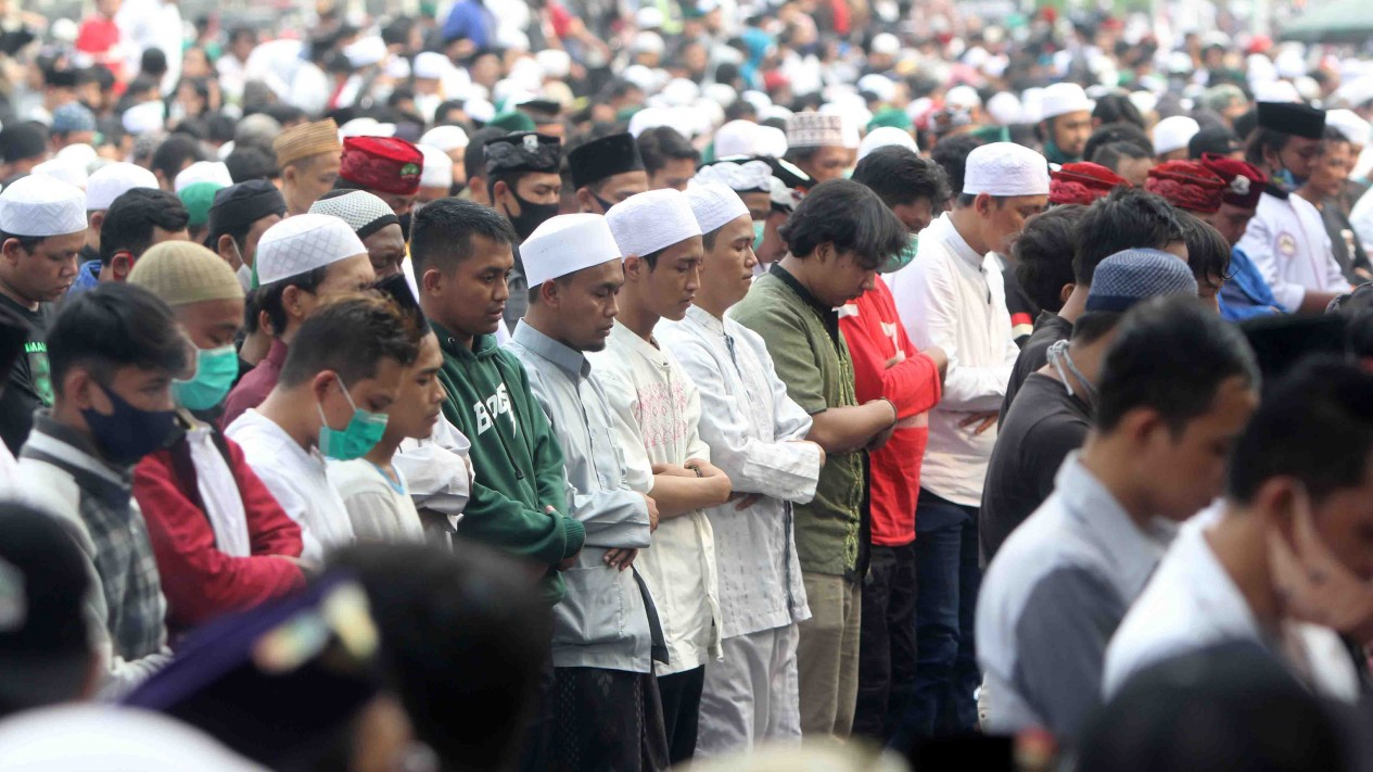 PA 212 Demo di Patung Kuda