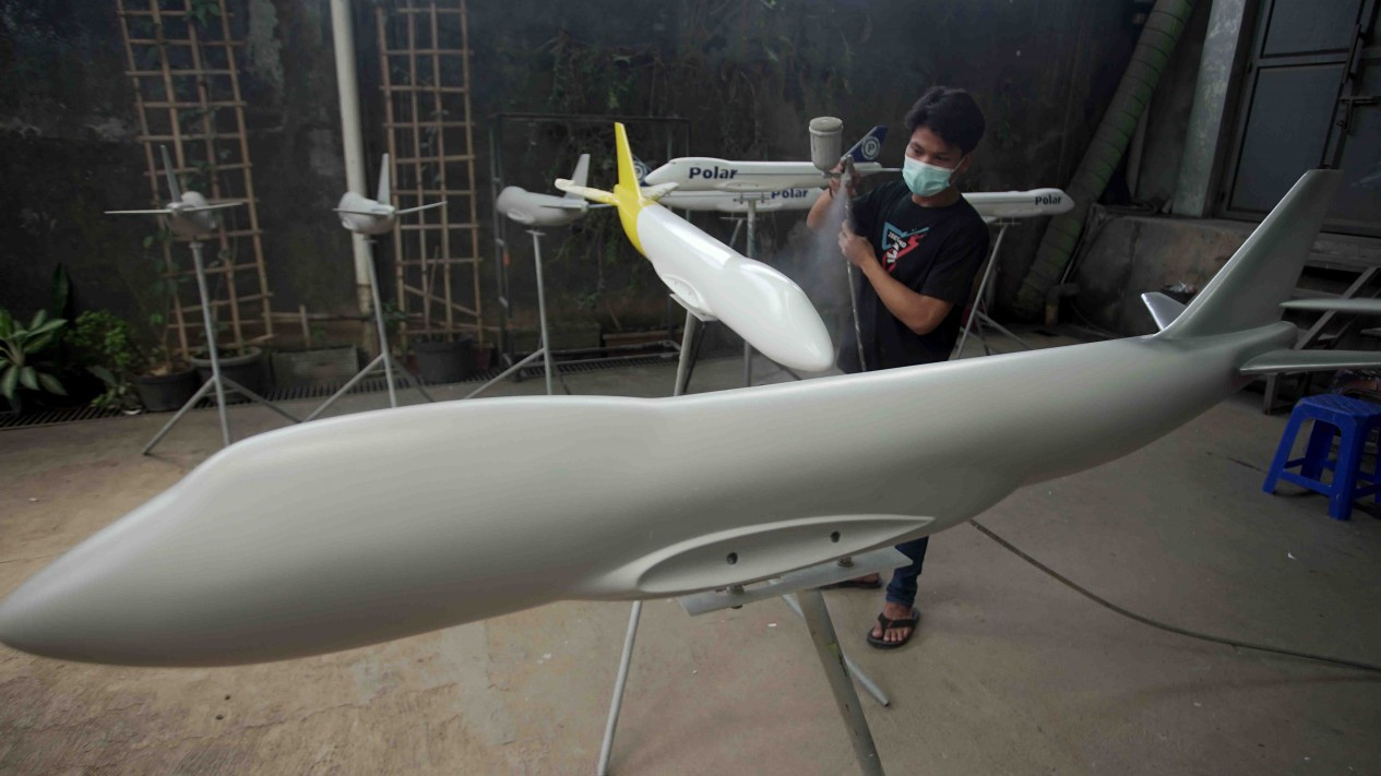 Miniatur Pesawat Buatan Cibinong Tembus Pasar Dunia