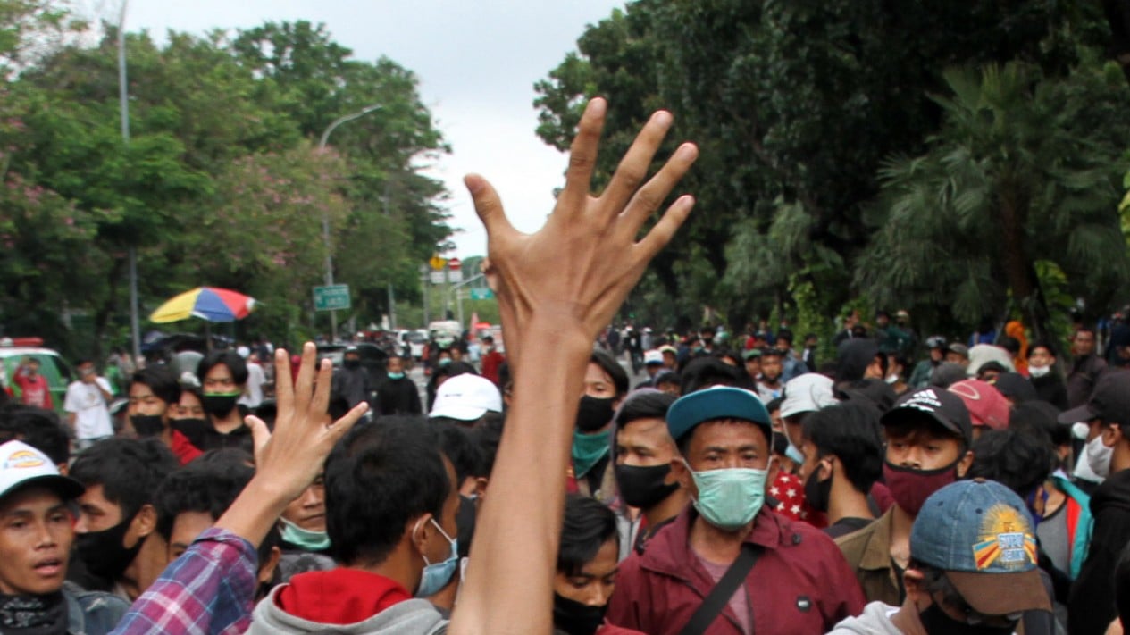 Anak STM Demo Lagi di Patung Kuda