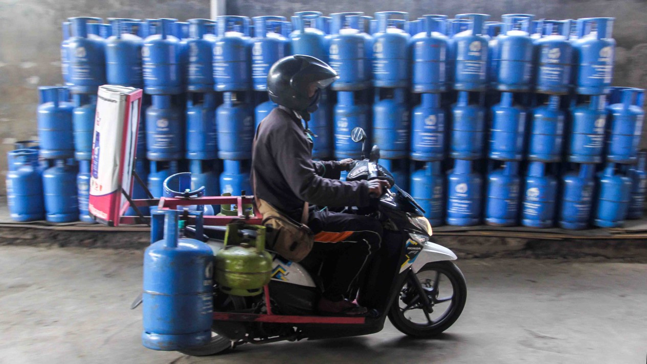 Gas Elpiji Biru 12 Kg Mulai Ditarik