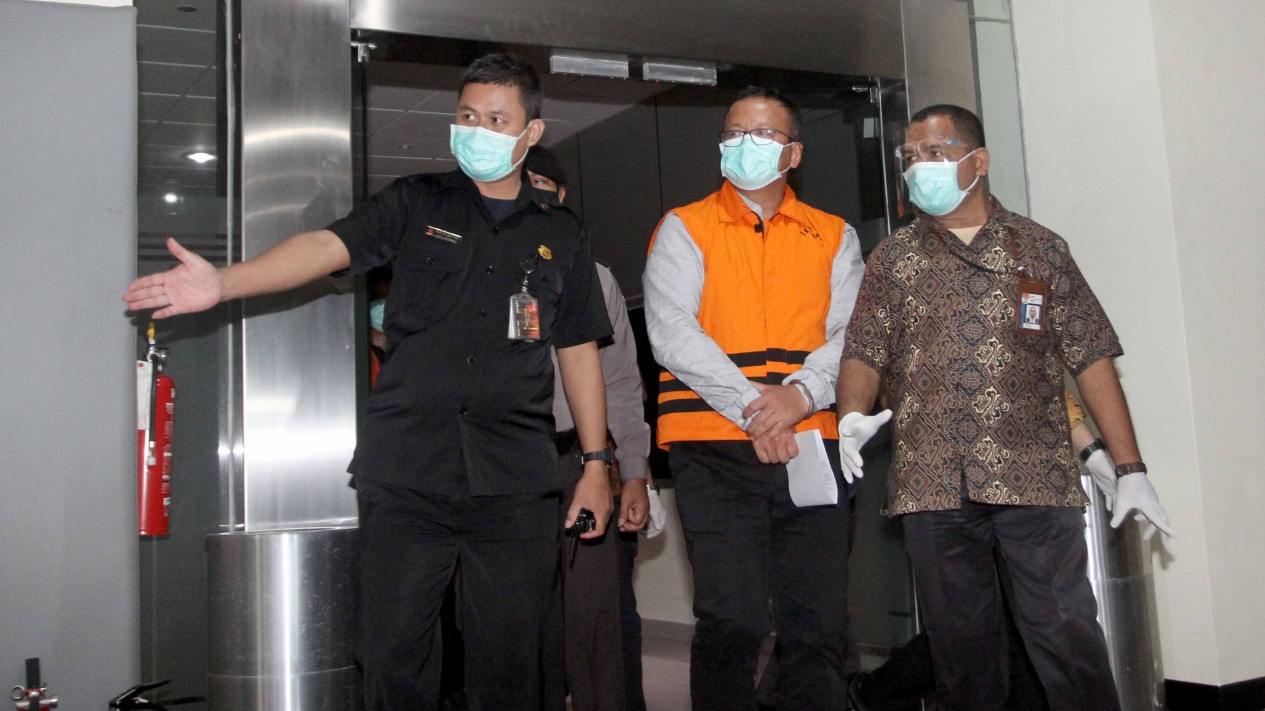 KPK Tahan Menteri Edhy Prabowo