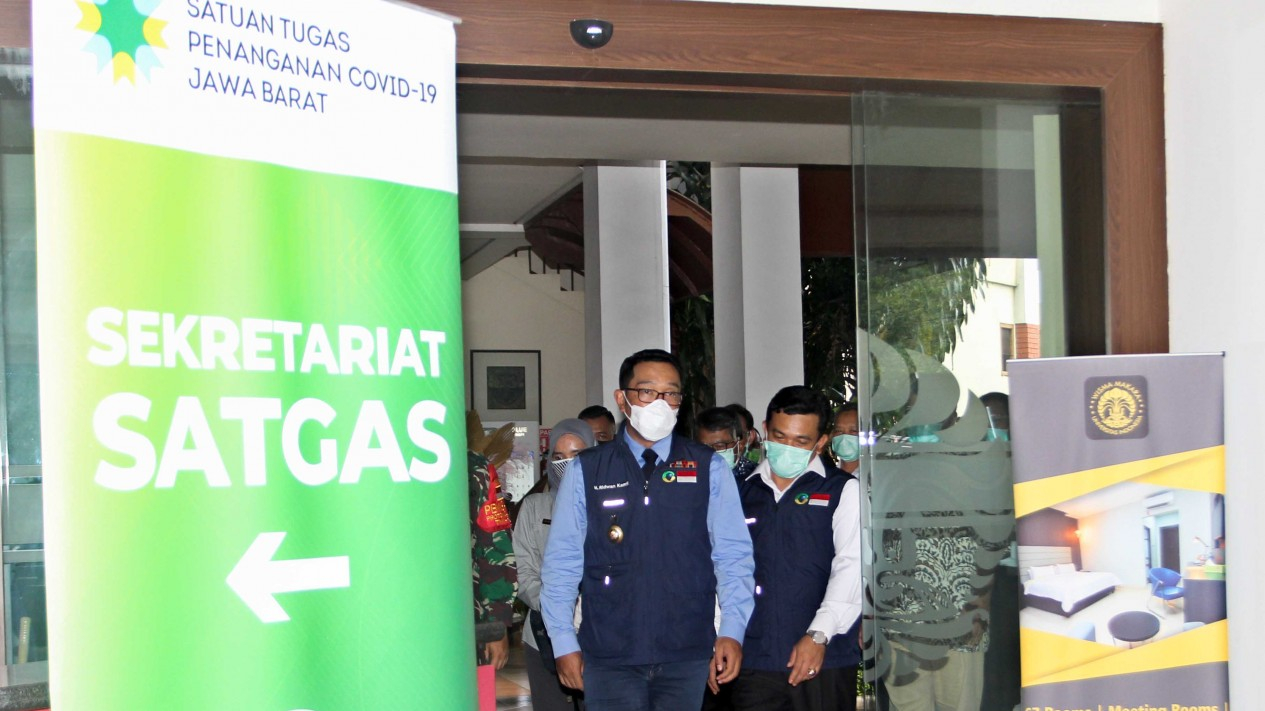 Ridwan Kamil Kunjungi Tempat Isolasi Pasien COVID-19