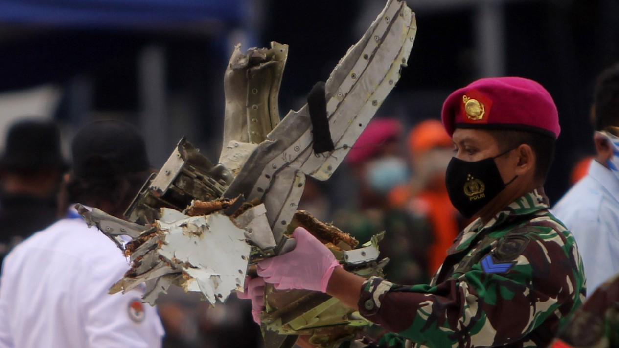 Kantong Jenazah Berisi Korban Sriwijaya Air