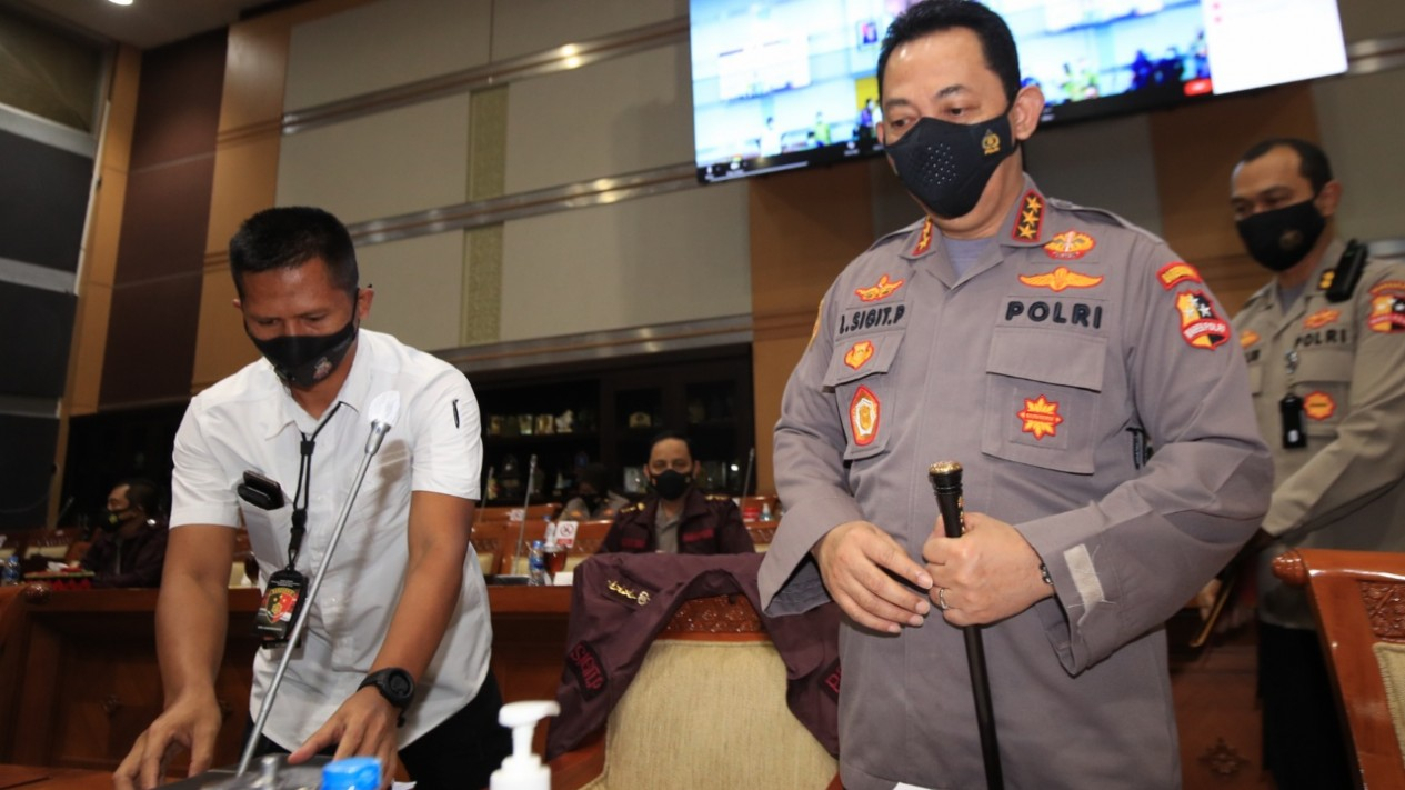 Fit & Proper Test Calon Kapolri Komjen Listyo Sigit