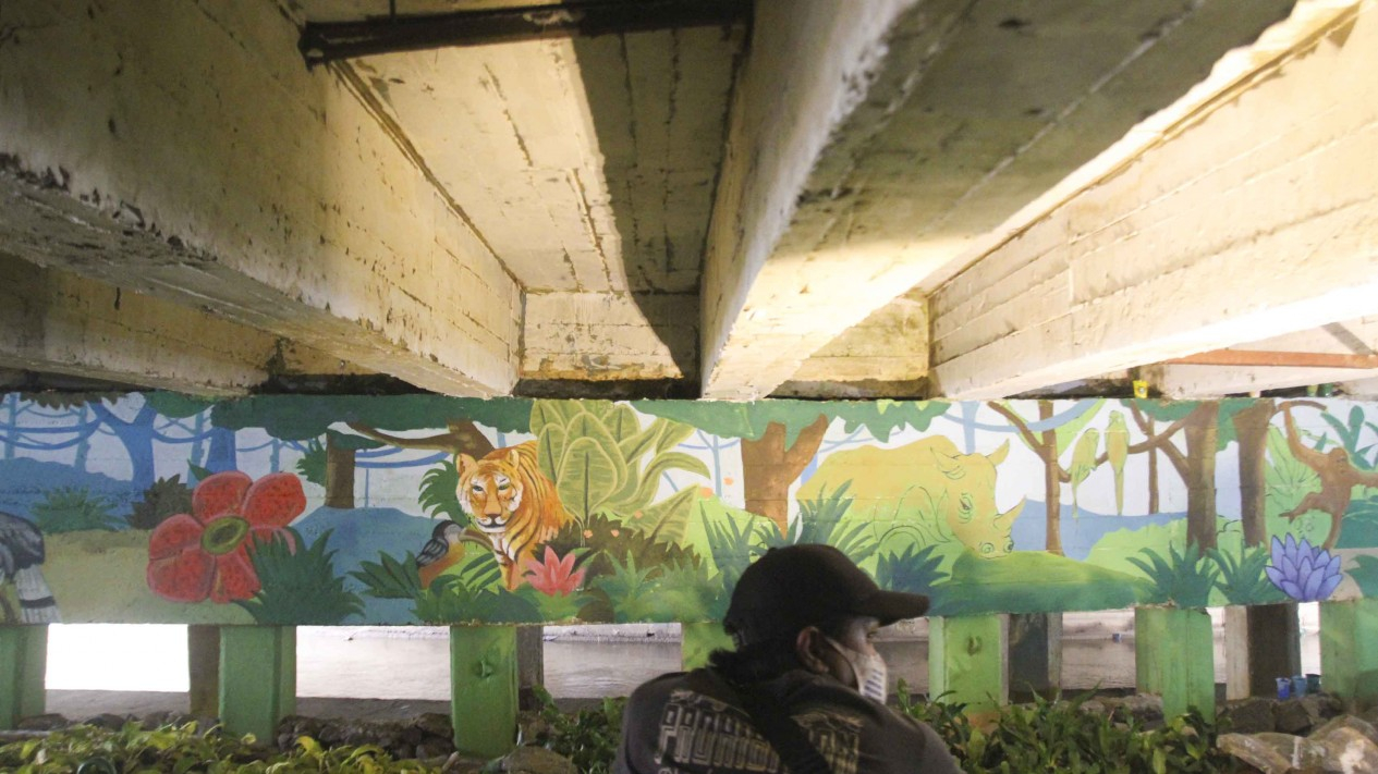Lukisan Percantik Kolong Jembatan Pegangsaan