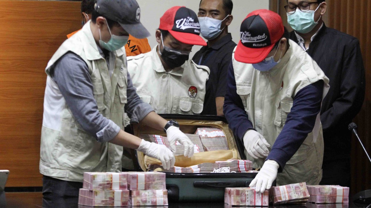 Barang Bukti Korupsi Gubernur Sulsel