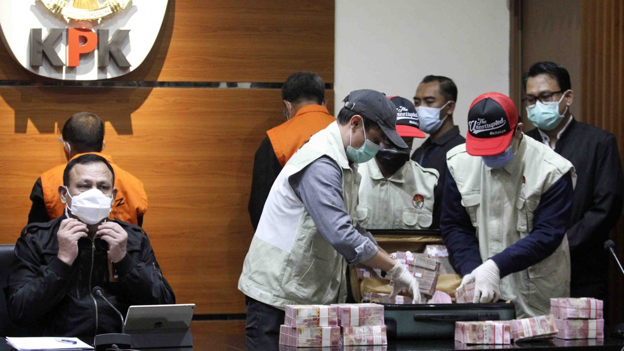 Barang Bukti Korupsi Gubernur Sulsel
