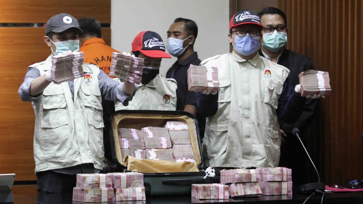 Barang Bukti Korupsi Gubernur Sulsel