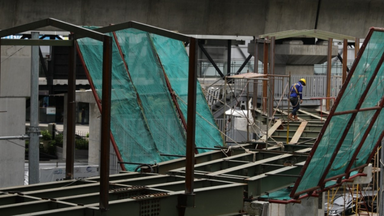 Proyek Pembangunan Skybridge CSW