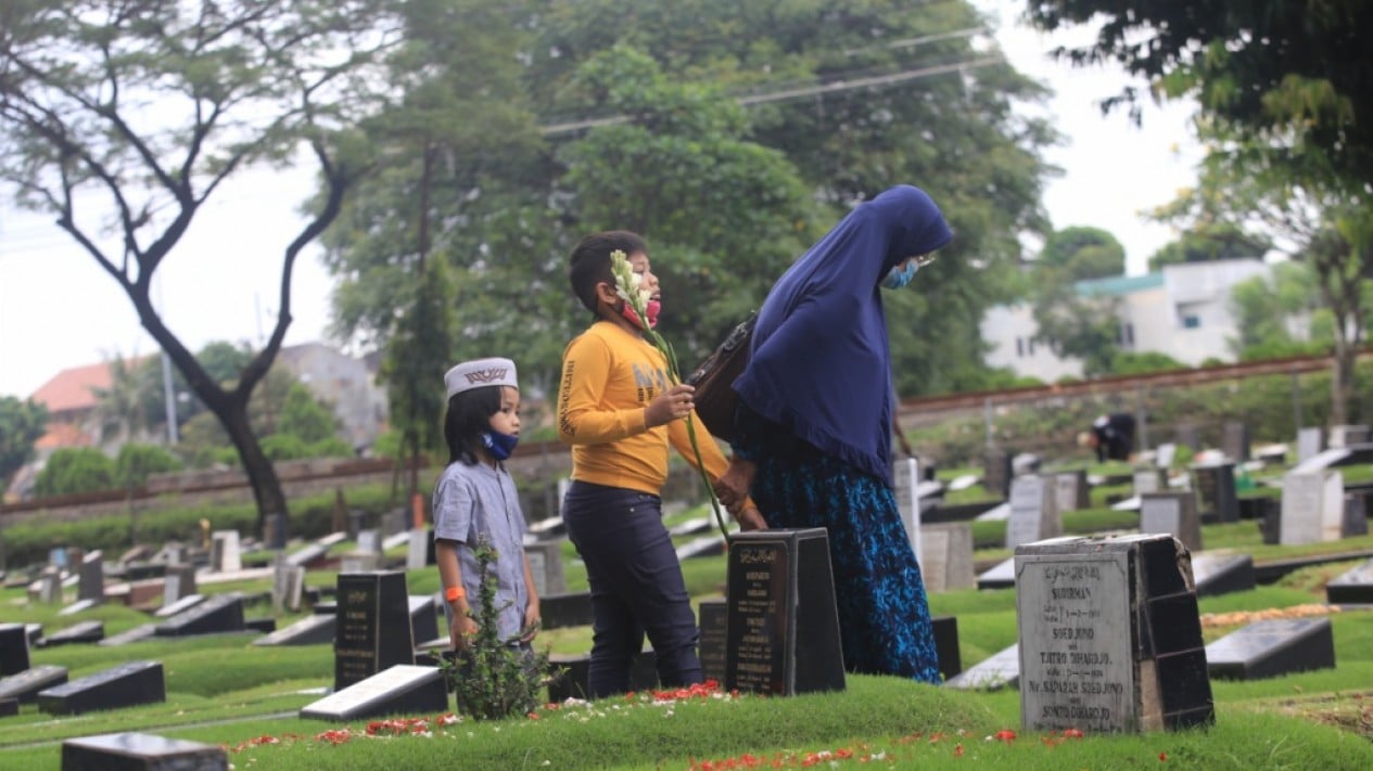 Ziarah Kubur Jelang Puasa Ramadhan